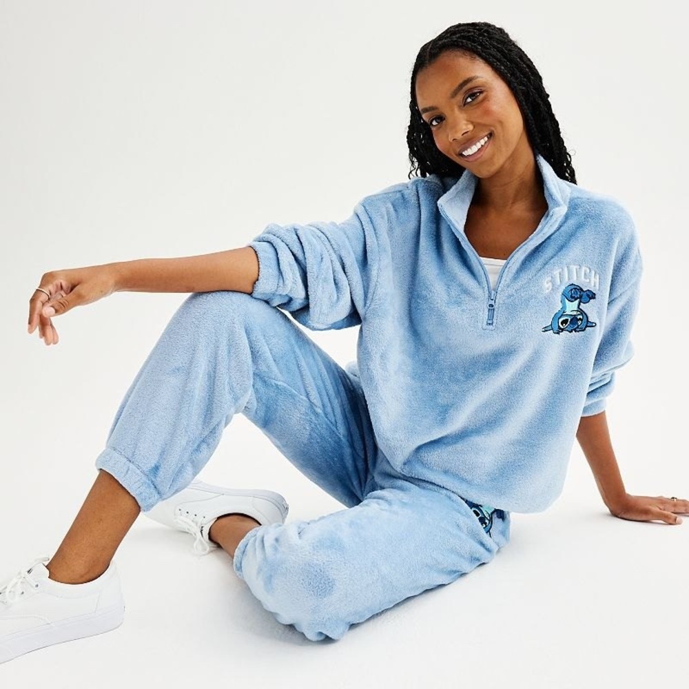Disney Juniors Embroidered Stitch‎ Quarter Zip Fuzzy Fleece Sweatshirt Blue XL